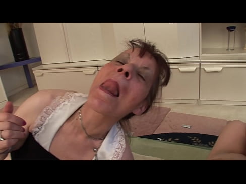 ❤️ Две баби и еден дедо имаат тројка ️❌ Порно видео на mk.sexvideosex.top ﹏
